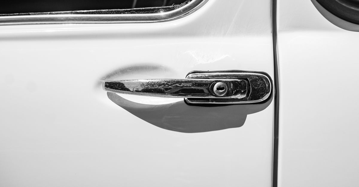 Auto Locksmith service — Pro Melville Locksmiths